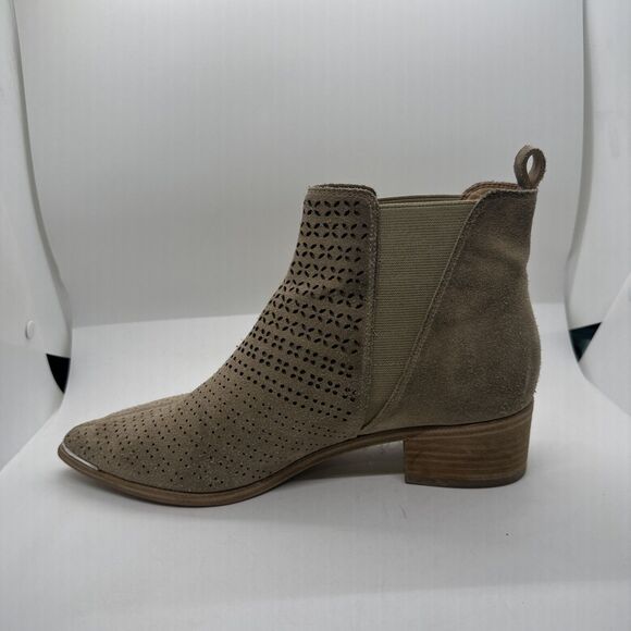 Marc Fisher Tan Brown Suede Point Toe High Heel Ankle Booties Women Sz 8.5M - Picture 4 of 12